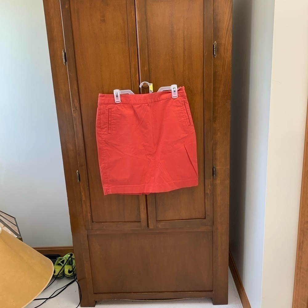 LL BEAN favorite fit mini/knee high skirt size 12  L-20 in side zip coastal chic
